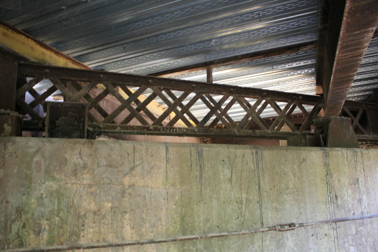 Details of floorbeam